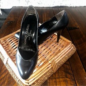 UEC Charles Jourdan Classic Black Leather Heels Sz 6
